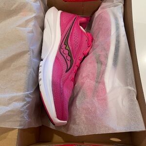 Kinvara 13 women’s 9 new in box